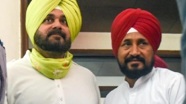 ਨਵਾਂ ਡਰਾਮਾ! ਰਗੜੇ ਲਗਾਉਣ ਤੋਂ ਬਾਅਦ ਚੰਨੀ ਤੇ ਸਿੱਧੂ ਇੱਕਠੇ ਚੱਲੇ ਕੇਦ