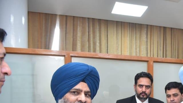 ਬਲਬੀਰ ਸਿੰਘ ਸੀਚੇਵਾਲ ਅਤੇ ਵਿਕਰਮਜੀ