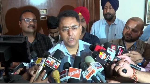 ਕਾਲੋਨੀਆਂ ਦੀ ਉਸਾਰੀ ਸਬੰਧੀ ਮੰਤਰੀ