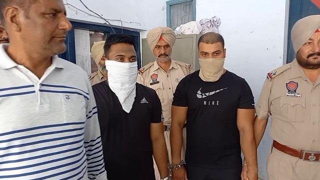 ਮੋਬਾਈਲ ਟਾਵਰ ਲਾਉਣ ਦਾ ਝਾਂਸਾ ਦੇ 3
