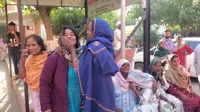 Video- ਫੁੱਟਬਾਲ ਮੈਚ ਦੌਰਾਨ ਮਚੀ ਭਾਜੜ, 129 ਦੀ ਮੌ+ਤ, 180 ਤੋਂ ਵੱਧ