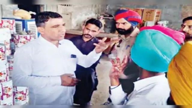 ਸਿੱਧੂ ਮੂਸੇਵਾਲਾ ਦੇ ਨਾਂ 'ਤੇ ਪੈਸੇ