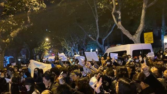 China Covid Protest- ਚੀਨ 'ਚ ਲਾਕਡਾਊਨ ਖਿਲਾਫ ਸੜਕਾਂ 'ਤੇ ਉਤਰੇ ਲੋਕ