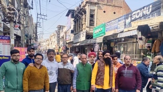 ਪਿਛਲੇ ਡੇਢ ਮਹੀਨੇ ਤੋਂ ਖੜ੍ਹੇ ਸੀਵਰ