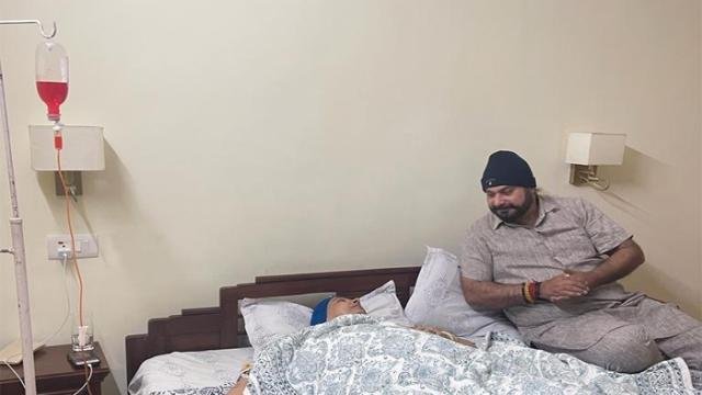 ਕੈਂਸਰ ਨਾਲ ਜੂਝ ਰਹੀ ਪਤਨੀ ਲਈ ਨਵਜੋ