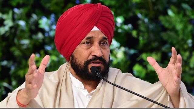 ਵਿਜੀਲੈਂਸ ਨੇ ਸਾਬਕਾ ਮੁੱਖ ਮੰਤਰੀ ਚਰਨਜੀਤ ਸਿੰਘ ਚੰਨੀ ਨੂੰ ਭੇਜਿਆ ਸੰਮਨ