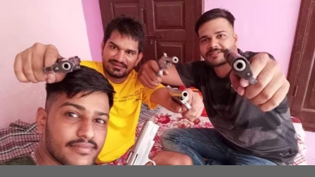 ਉੱਤਰ ਪ੍ਰਦੇਸ਼ ਵਿੱਚ ਬੈਠ ਕੇ ਰਚੀ ਸ