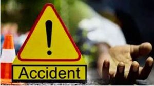ACCIDENT - ਮਰਸਡੀਜ਼ ਨੇ ਬਾਈਕ ਸਵਾਰਾਂ ਨੂੰ ਮਾਰੀ ਟੱਕਰ, 40 ਮੀਟਰ ਤੱਕ
