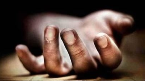 पंजाब एंड सिंध बैंक के असिस्टेंट मैनेजर कर रहे थे ग्राहक से