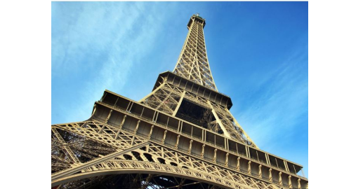 ਕ੍ਰਿਸਮਸ ਤੋਂ ਪਹਿਲਾਂ ਪੈਰਿਸ ਦੇ Eiffel Tower 'ਚ ਲੱਗੀ ਅੱਗ, 1200 ਸ