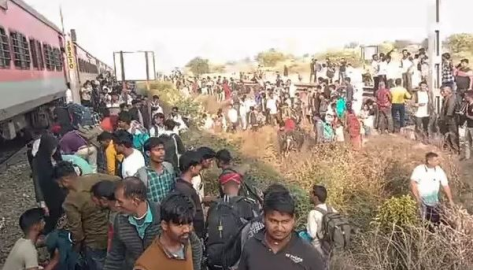 Jalgaon train accident - ਮਰਨ ਵਾਲਿਆਂ ਦੀ ਗਿਣਤੀ 13 ਤੱਕ ਪਹੁੰਚੀ,