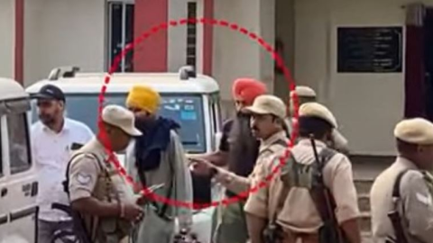 ਅਹਿਮ ਖਬਰ  - MP Amritpal ਦੇ 7 ਸਾਥੀਆਂ ਨੂੰ ਡਿਬਰੂਗੜ੍ਹ ਜੇਲ੍ਹ ਤੋਂ