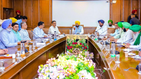 ਪਾਣੀ ਦੇ ਮੁੱਦੇ 'ਤੇ ਅੱਜ  ਹੋਈ ਪੰਜਾਬ ਸਰਕਾਰ ਨੇ ਕੀਤੀ ਸਰਬ ਪਾਰਟੀ ਮੀਟ