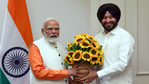 ਕੇਂਦਰੀ ਮੰਤਰੀ ਰਵਨੀਤ ਬਿੱਟੂ ਨੇ ਪ੍ਰਧਾਨ ਮੰਤਰੀ ਨਰਿੰਦਰ ਮੋਦੀ ਨਾਲ ਕੀਤ
