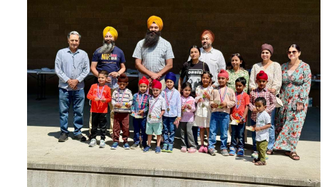 3 ਸਾਲ ਤੋਂ 20 ਸਾਲ ਤੱਕ ਦੇ ਵਿਦਿਆਰਥੀਆਂ ਨਾਲ ਪੰਜਾਬੀ ਸਕੂਲ ਬੋਥਲ ਨੇ ਮ