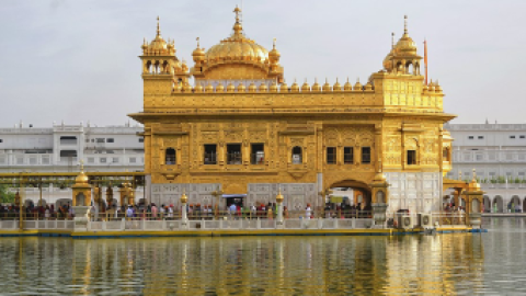 ਸੋਰਠਿ ਮਹਲਾ ੧ ॥ ਤੂ ਪ੍ਰਭ ਦਾਤਾ ਦਾ