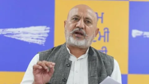 ਕਾਂਗਰਸ ਨੇ ਦੋਸ਼ੀ ਸੱਜਣ ਕੁਮਾਰ ਨੂੰ ਆਪਣਾ ਆਦਰਸ਼ ਦੱਸਿਆ, ਹੁਣ ਭਾਜਪਾ ਸ