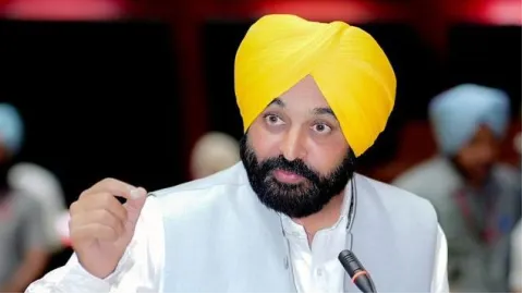 ਲੋਕਾਂ ਦਾ ਪੈਸਾ ਲੋਕਾਂ ਨੂੰ ਮੋੜ ਰਹ