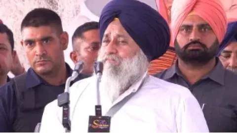 ਸੁਖਬੀਰ ਬਾਦਲ ਚੰਡੀਗੜ੍ਹ ਜ਼ਿਲ੍ਹਾ ਅ