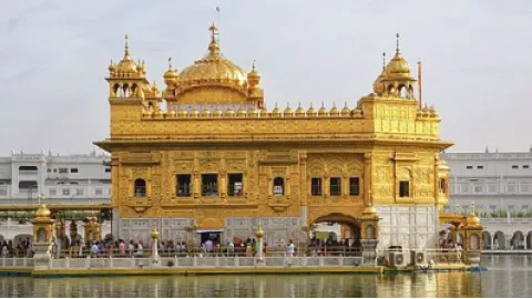 ਮੁੱਖਵਾਕ ਸੱਚਖੰਡ ਸ੍ਰੀ ਹਰਿਮੰਦਰ ਸਾ